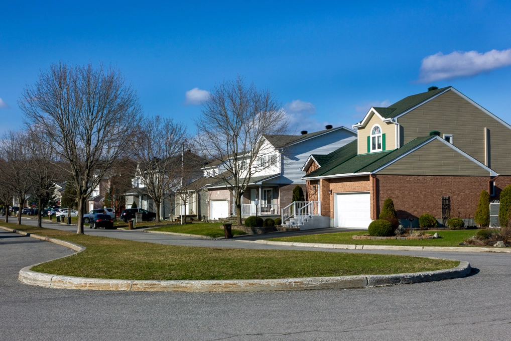 S’ancrer dans la vie de quartier et les services